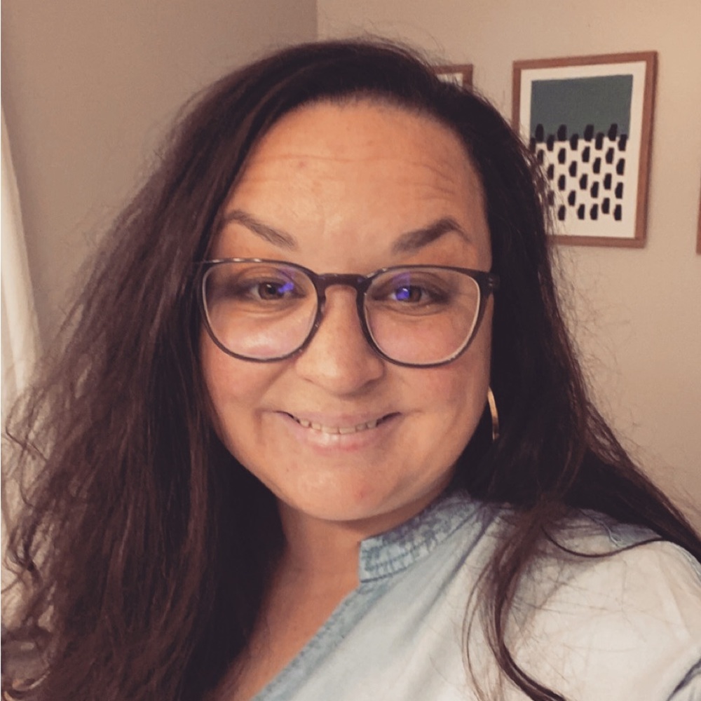 Meet your Posher, Helen